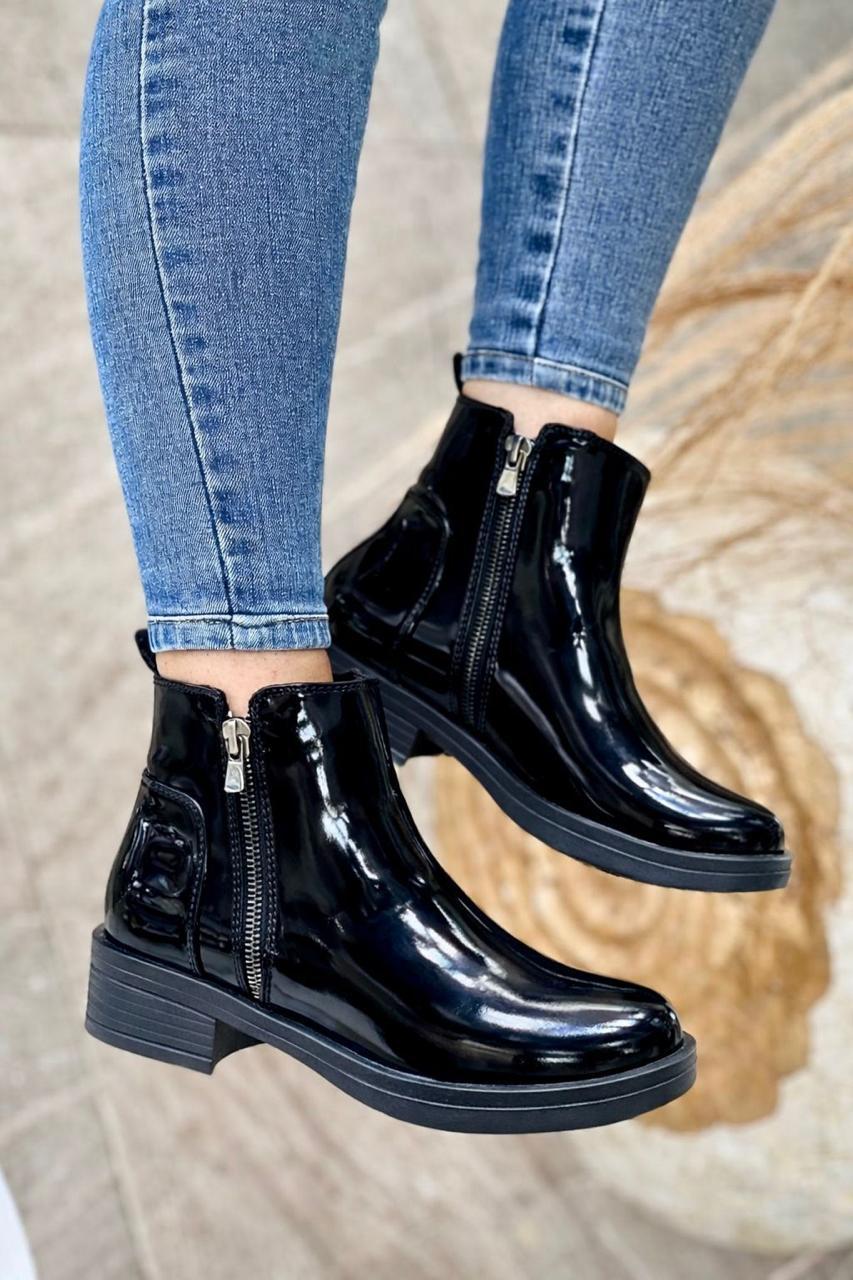 COLECCIÓN ROCKERA PARA DAMA  tacón 31/2